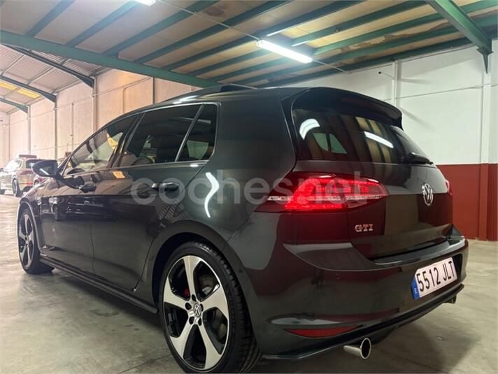 VOLKSWAGEN Golf GTI 2.0 TSI DSG BMT